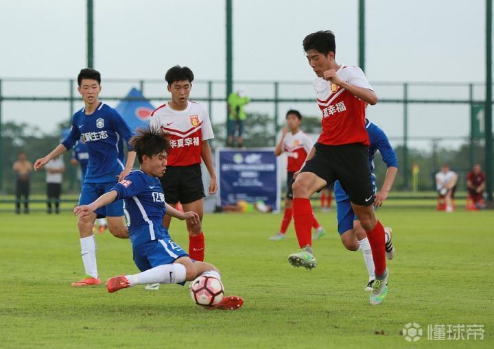 队伍在比赛中发挥出色，取得骄人战绩