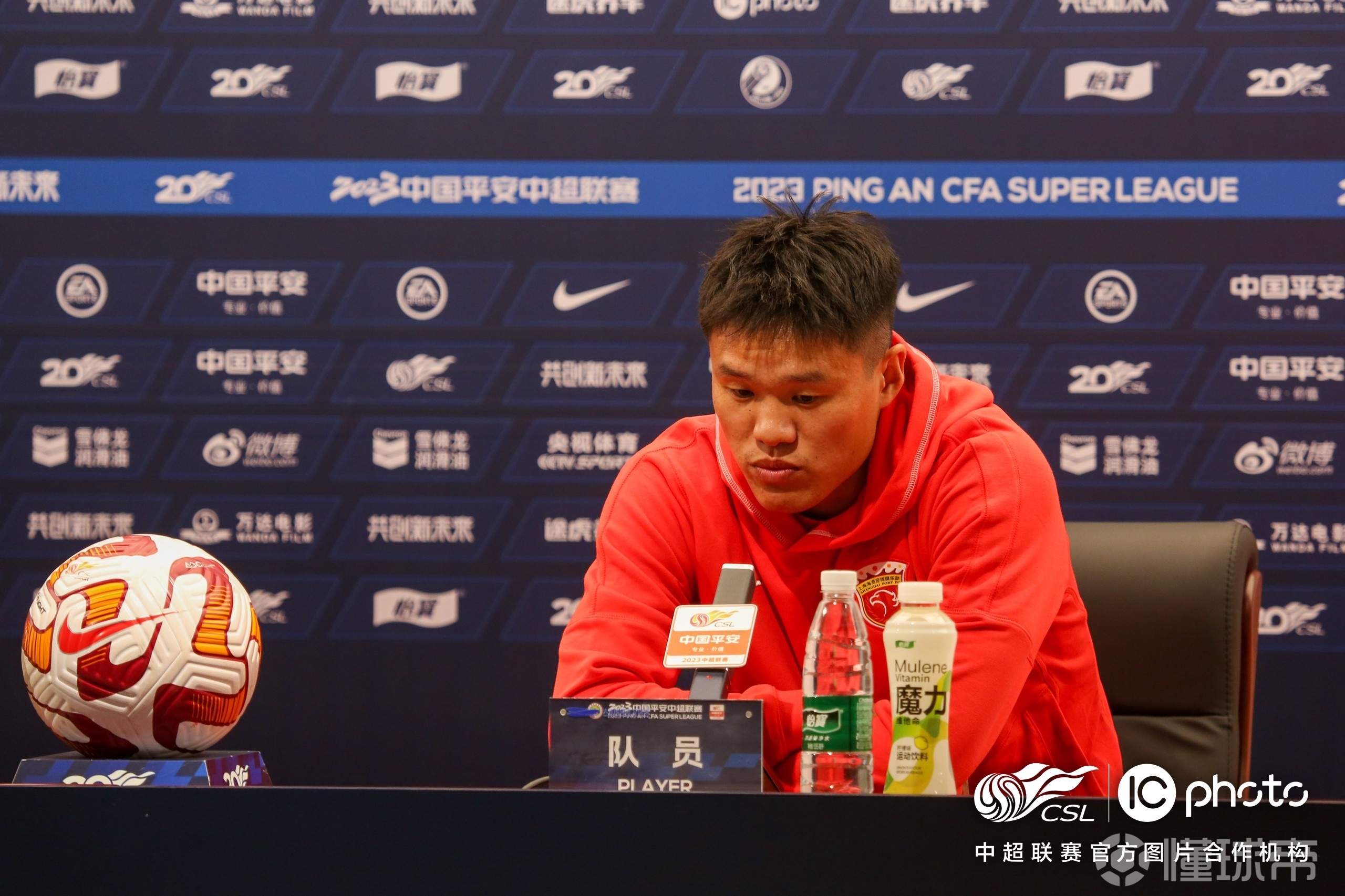 大连人迎战上海海港，望能摆脱连败势头的简单介绍