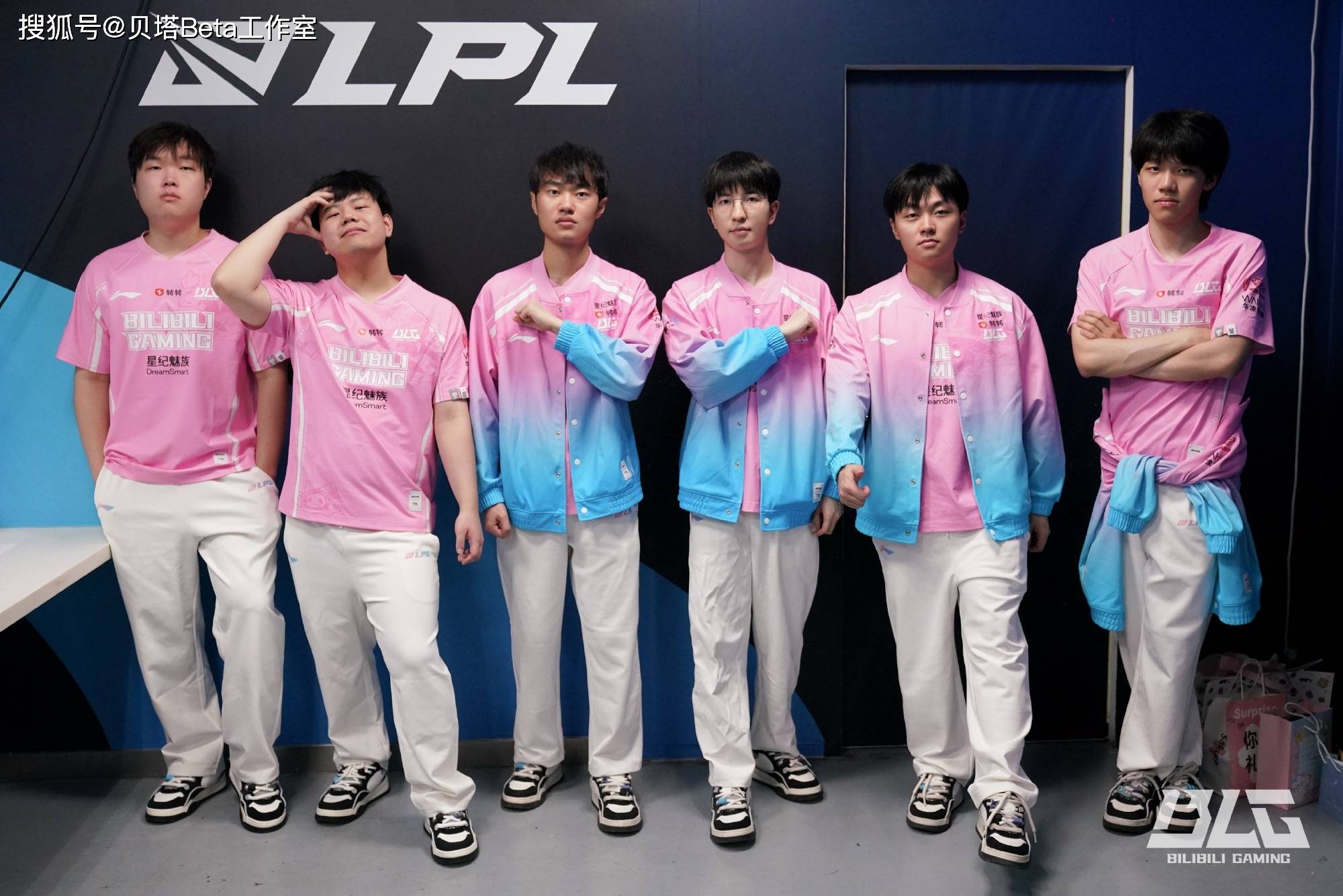 TL逆转BLG，Knight2惊艳世界的简单介绍